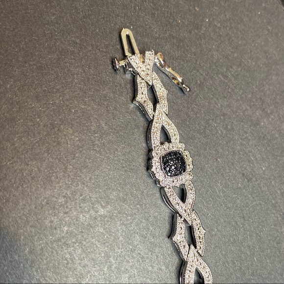 Genuine Black & White Diamond Bracelet - Picture 3 of 4